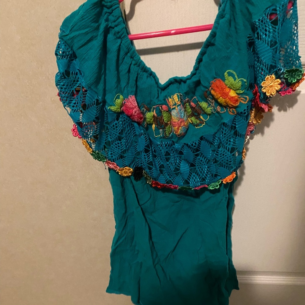Honduras girl top size xl